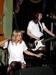 Sabrina&Laura587.jpg