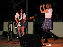 Laura&Sabrina112.jpg