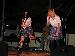 Laura&Sabrina113.jpg