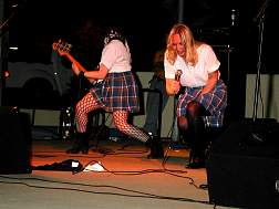 Laura&Sabrina114.jpg