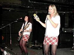 Laura&Sabrina126.jpg
