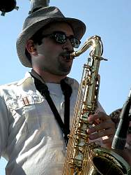 sax1.jpg