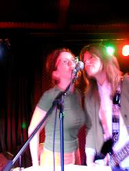 Lisa&Heidi4.jpg
