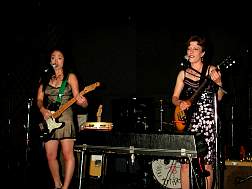 Amy&Laura11.jpg